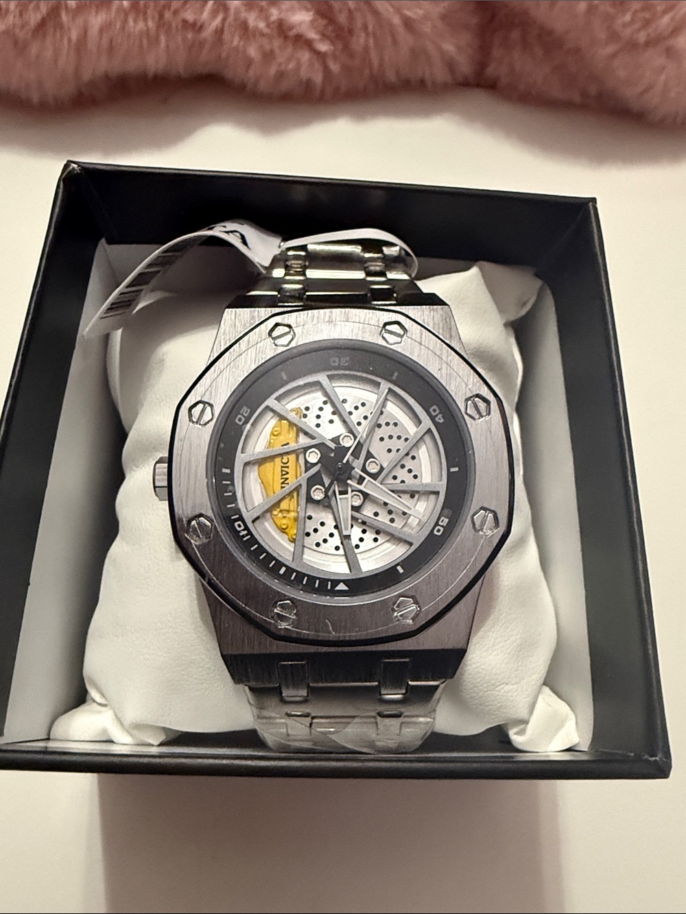 Invicta Speedway Rim Men’s Watch NWT Stainless Steel 42mm MSRP $249 - Picture 9 of 10